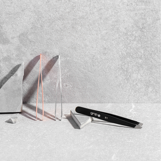 GRIP Tweezers Slanted Tip