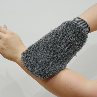 Bump Eraiser Exfoliating Mitt